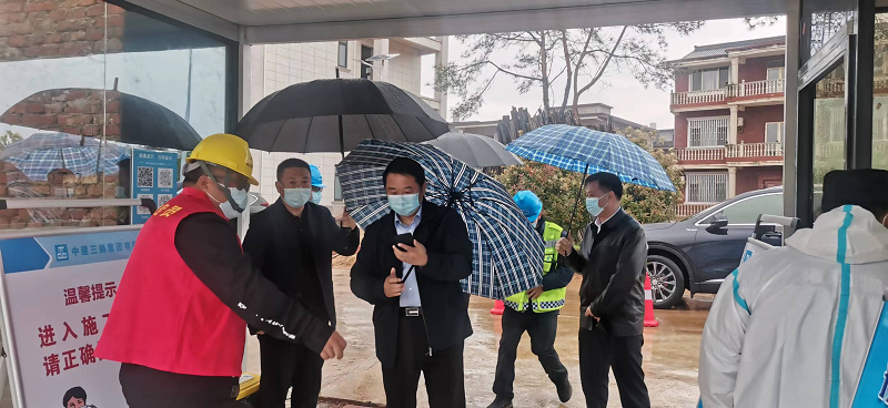 集团公司党委委员、、副总司理罗辉赴西二环高速项目检查疫情防控及项目推进事情